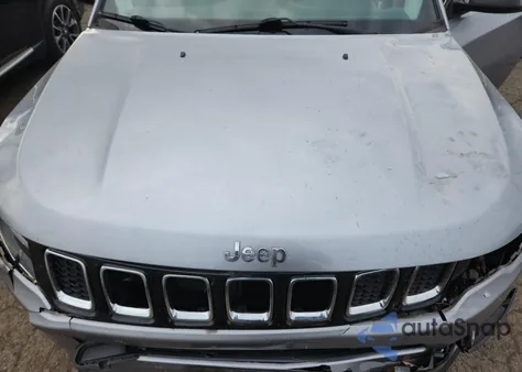 2018 Jeep Compass Latitude z USA, uszkodzony, nr VIN 3C4NJDBBXJT453748